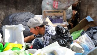 Una familia tipo necesitó $25.206 en noviembre para no ser pobre