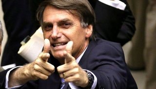 Bolsonaro autoriza la tenencia de armas en Brasil