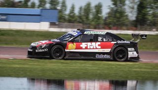 Cístola cierra el año en Top Race