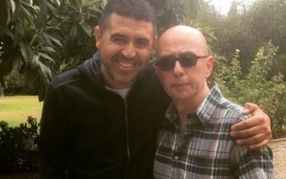 El "Indio" Solari le expresó su apoyo a Riquelme El "Indio" Solari le expresó su apoyo a Riquelme