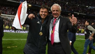 Gallardo acordó conservar el plantel y por ahora no pidió refuerzos