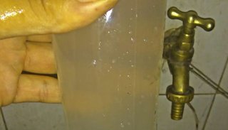 A diario, la mitad de los vecinos no tiene agua por los cortes