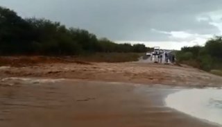 Una tremenda tormenta cayó en Coronel Moldes y provocó cortes en la ruta 68