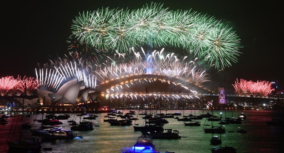 Australia recibe así el Año Nuevo 2020. (EFE/EPA/MICK TSIKAS).