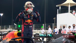 La última pole de la temporada fue para Verstappen