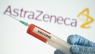 Coronavirus: la Anmat autorizó el uso de la vacuna de AstraZeneca en Argentina