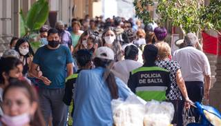 El COE analizará restricciones para fin de año por suba de casos