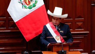 Castillo disolvió el Congreso y denuncian un golpe de Estado