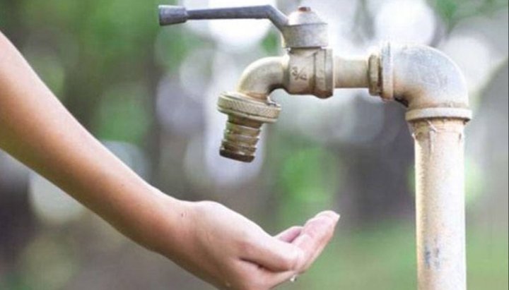 Gastronómicos y hoteleros reclaman por la falta de agua