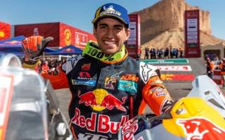 Benavides: «Que la gente esté tan patriota con el Mundial nos motiva para el Dakar»